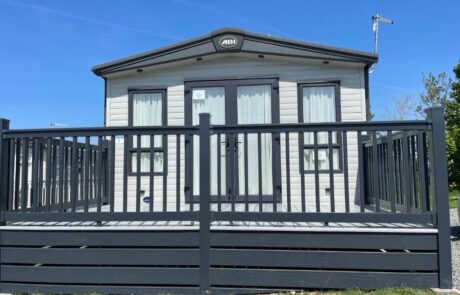 Seven Bays Holiday Home Outside